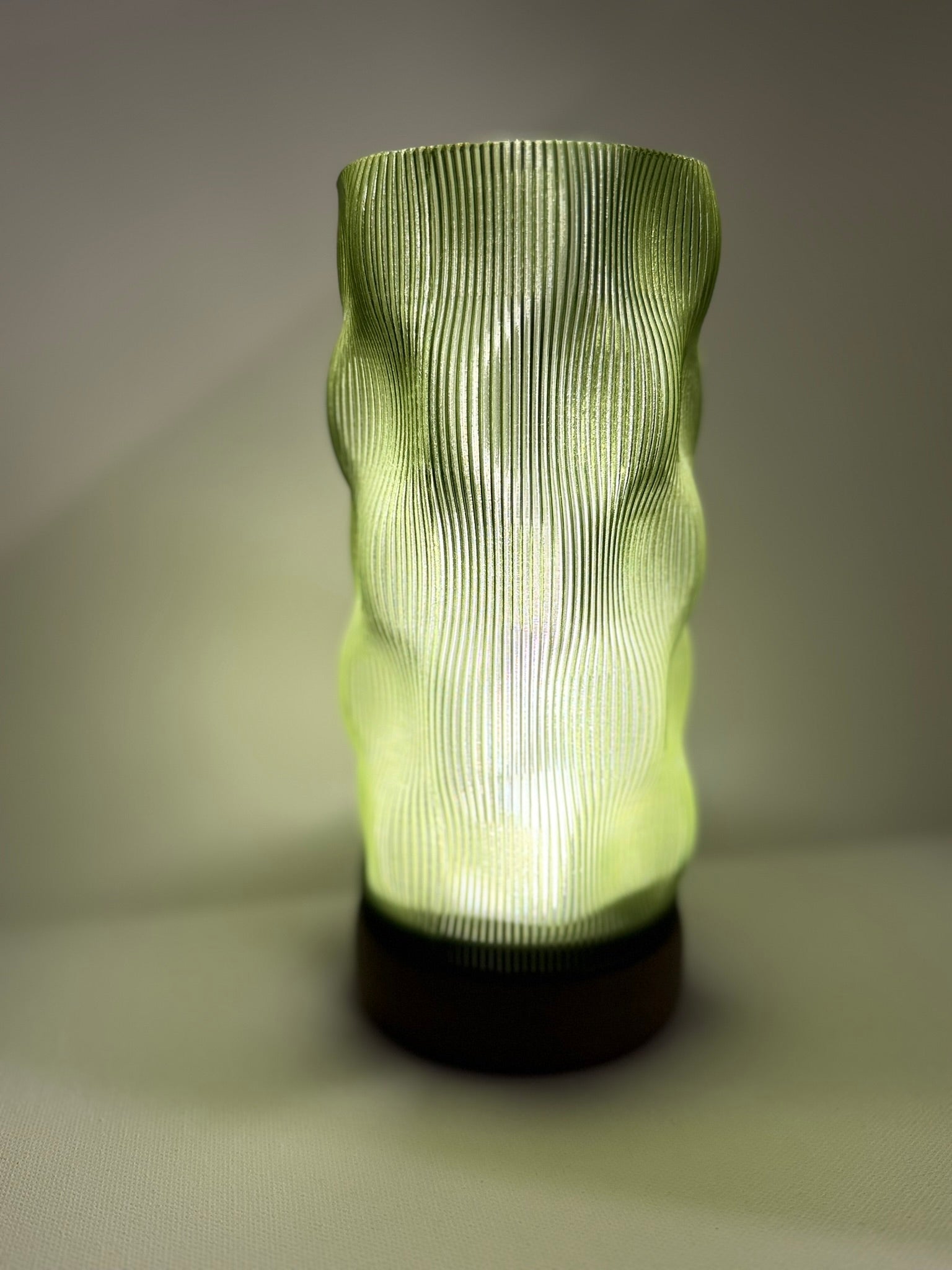 WAVIA - Table Lamp