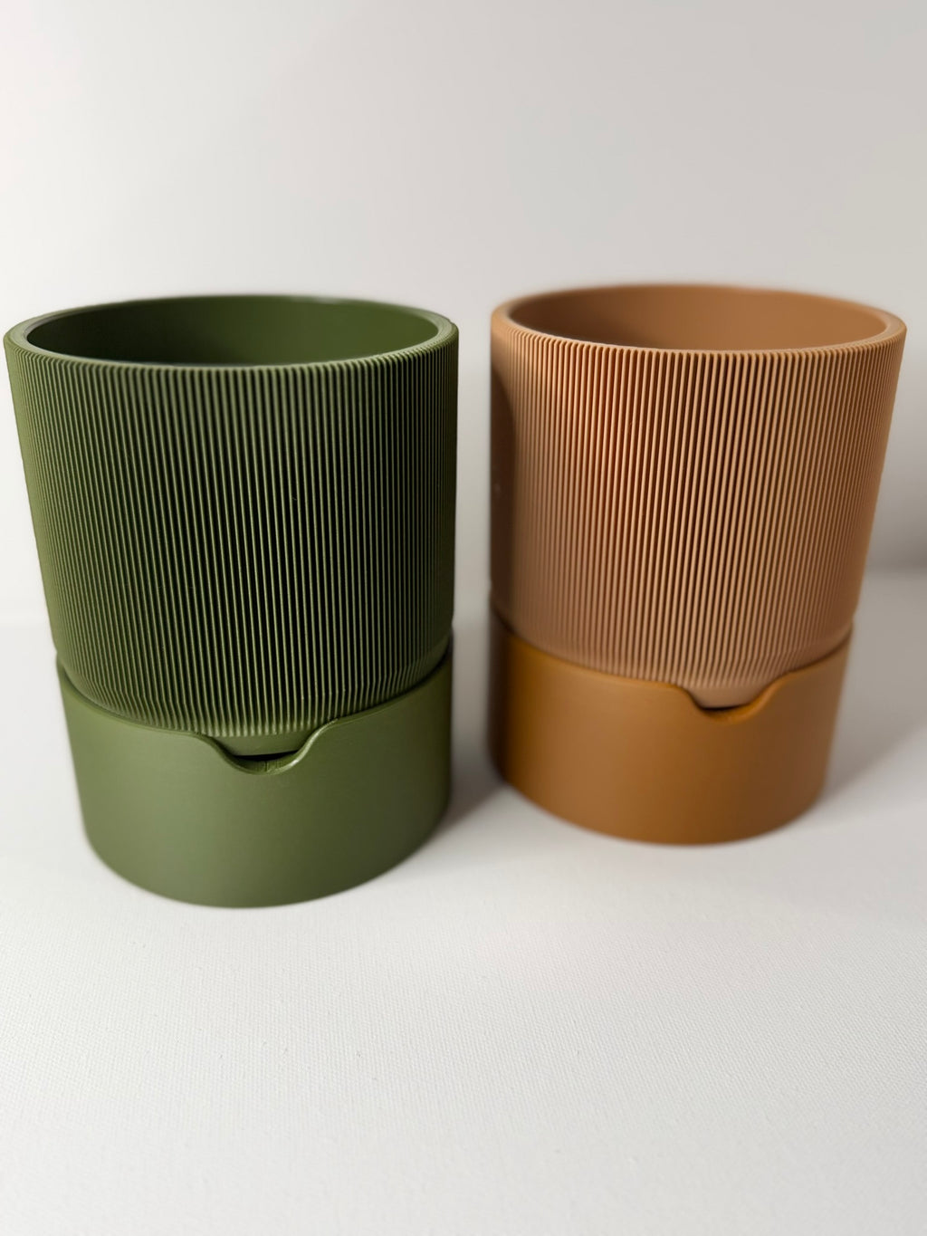 RILLIA - Self Planter