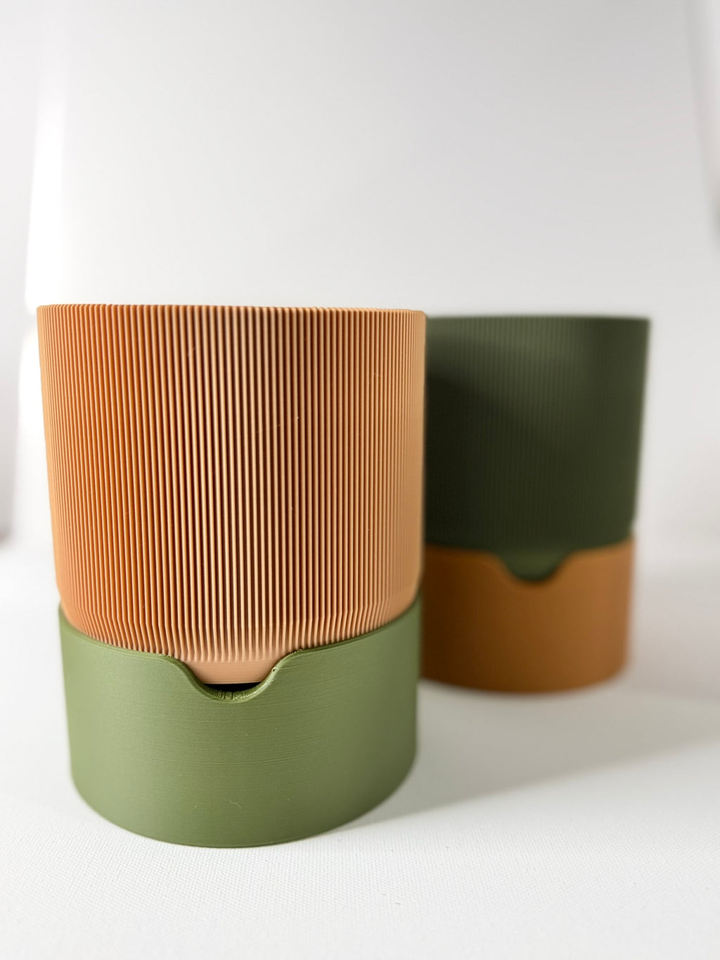 RILLIA - Self Planter